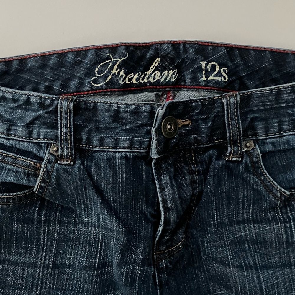 Women’s bootcut jeans